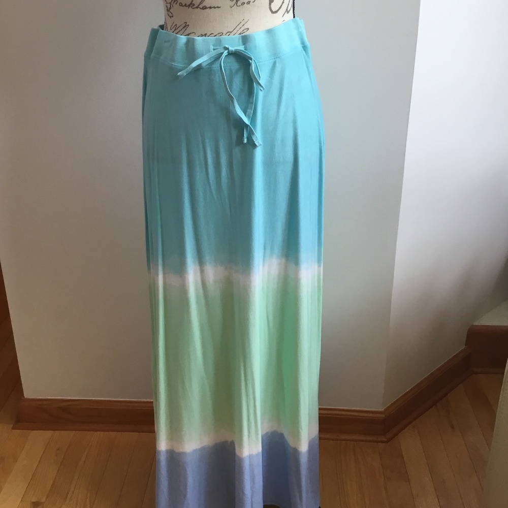 Old Navy tie-dye/ombré shirt